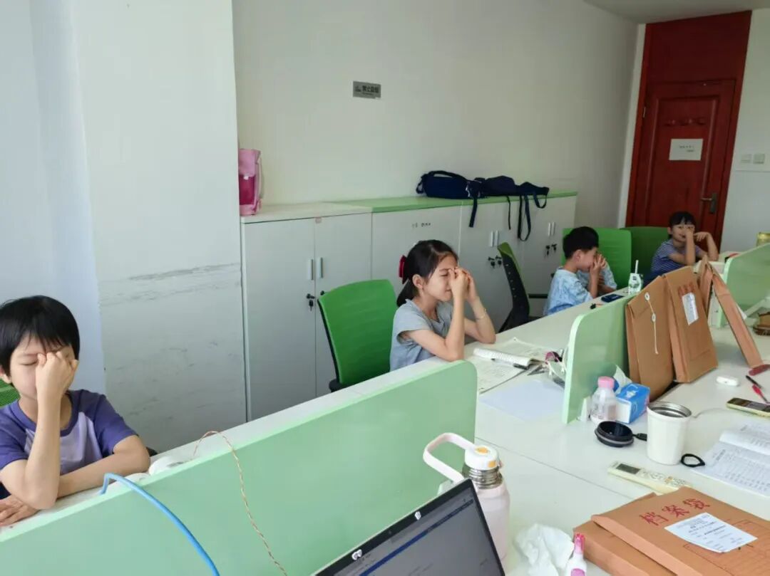 1761708070906069609.jpg 2.jpg